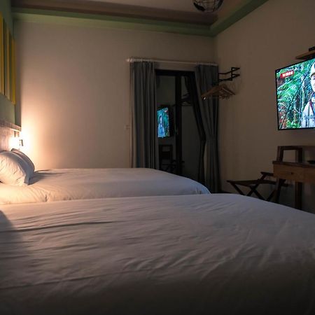 Happy Wing Guesthouse Хуалиен Сити Екстериор снимка